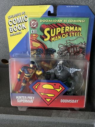 Superman Hunter Prey & Doomsday Action Figures W/ Comic Book Kenner 1995 Hasbro