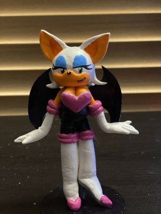 Sonic The Hedgehog Rouge The Bat Figure - Rare And Collectable