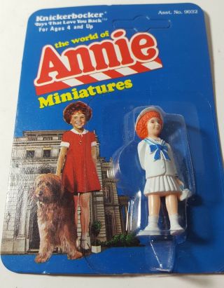 Little Orphan Annie Knickerbocker 1982 Miniatures Figure White Dress