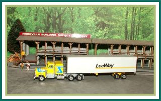 Road Champs: Ho Scale _ Kenworth Interstate Fleet / Leeway Tractor Trailer