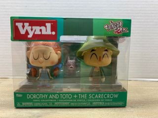 Funko Vynl: The Wizard Of Oz Dorothy And Scarecrow Collectible Figure 2 Pack