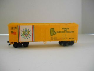 Ho Scale Commemorative State Box Car 1776 Rhode Island Reefer 08592