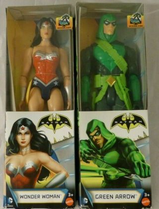 2016 Batman Mattel Mechs Vs.  Mutants: Wonder Woman & Green Arrow - 11 " Figurines