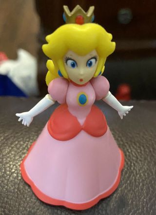 Jakks World Of Nintendo 2.  5 Inch Princess Peach Figure
