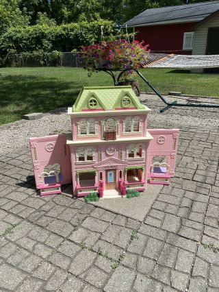 Fisher Price Loving Family Dollhouse Grand Mansion Doll House 2008
