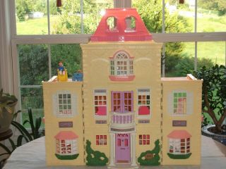 Fisher Price Loving Family Twin Time Dollhouse W/ Dolls & Furniture
