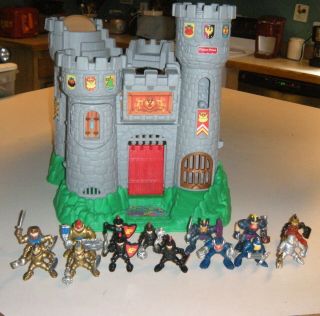 Vintage 1994 Fisher - Price Great Adventures Castle Set W/14 Knights