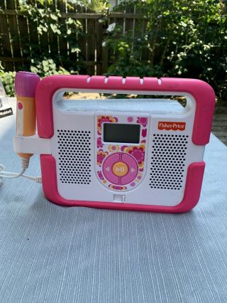 Fisher Price Kid Tough MP3 Music Player/Microphone - 2009 2