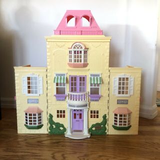 Vintage Fisher Price Loving Family Mansion Twin Time Dollhouse Yellow Fold Out
