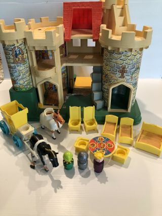 Vintage Fisher Price Little People Play Family Castle 993 1974 With Accessories 2