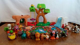 Fisher Price Little People A To Z Learning Zoo 26 Animals Zookeeper Car