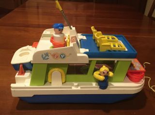 Vintage Fisher Price Little People Happy Houseboat With Accesories And People