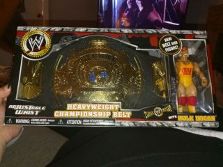 Wwe Jakks Pacific Heavyweight Championship Belt With Hulk Hogan Figure