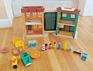 Vtg Fisher Price Little People Play Family Sesame Street 938 7 People,  Stuff