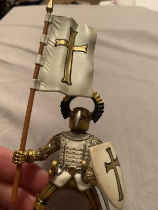 Papo Knight Horned Masked Medieval Crusader With Cross Flag And Shield