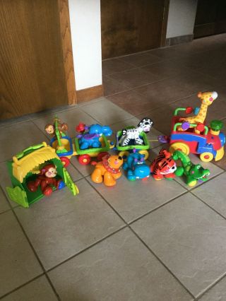 Fisher Price Animals Sing & Go Choo Train W/9 Animals And Monkey House