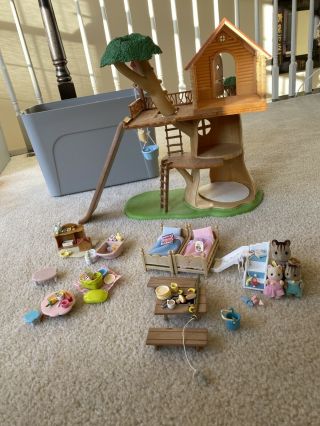 Calico Critters Adventure Tree House Doll House With Dolls And Accessories
