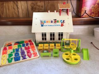 Vintage 1971 Fisher Price Little People 923 School House Playset W/ Furniture