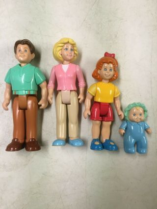 Little Tikes Vintage Grand Mansion Dollhouse Dolls Dad Mom Girl Sister & Baby
