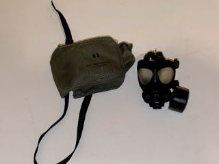 1/6th Scale Modern Era Gas Mask W/ Carry Bag