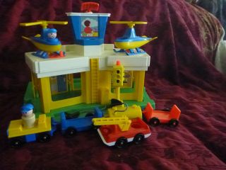 1980 Vintage Fisher Price Little People Airport Control Tower Helicopter Plus