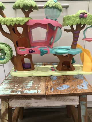 Hasbro Littlest Pet Shop Tree House