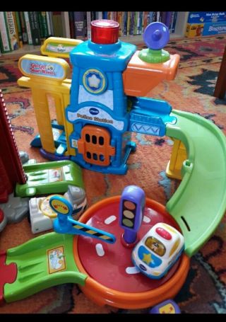 Vtech Go Go Smart City Police And Fire Department 3