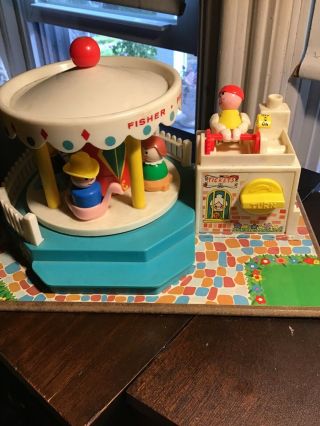 Vintage 1972 F P Little People 111 Merry - Go - Round Music Box 6 Lp And Taxi.