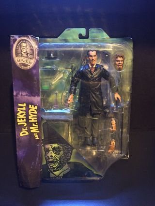 Horror : Dr.  Jekyll And Mr Hyde Action Figure Made By Diamond Select Toys