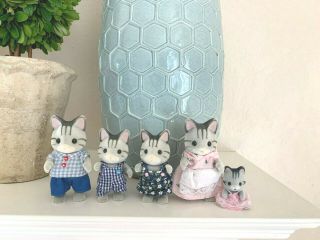 Calico Critters Sylvanian Families Fisher Grey Cat Cats Family Set,  Baby
