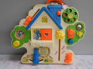 Vintage 1985 Fisher Price 1100 Crib Busy Box Toy Activity Center Box - K