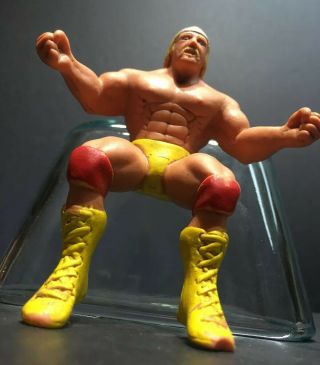 Hulk Hogan Wwf 4 " Thumb Wrestler Action Figure Ljn 1985 Titan Sports Vintage