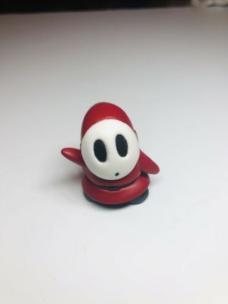 Nintendo 2007: Mario Bros Shy Guy - 1 " Mini Figure (v