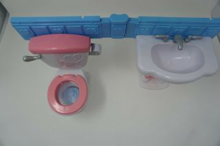 Fisher Price Little Mommy Gotta Go Potty Baby Doll Bathroom Toilet Sink Sounds 2