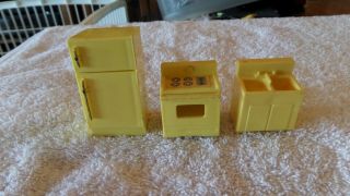 Vintage Little People Fisher Price Yellow Kitchen Set Stove Sink Refrigerator