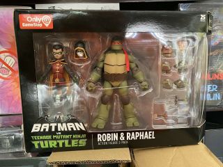 Dc Batman Vs Teenage Mutant Ninja Turtles 2 - Pack Robin & Raphael Only@gamestop