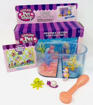 Vintage Littlest Pet Shop - Deep Sea Divers With Coral Tank,  With Booklet
