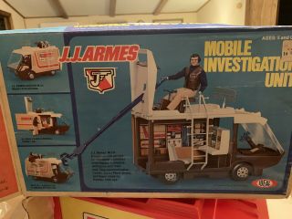 Rare Vintage 1976 Ideal J.  J.  Armes Mobile Investigation Unit Van With Figure