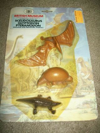 Vintage 1987 British Museum Dinosaur & Prehistoric Animals Set Mosc