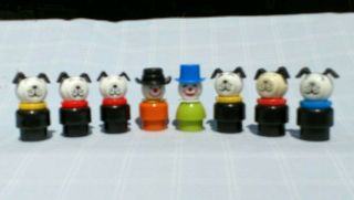 Vintage Fisher Price Little People 2 Clowns And 6 Dogs