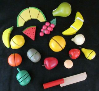 17 Piece Melissa And Doug Wooden Play Food Cutting Fruit