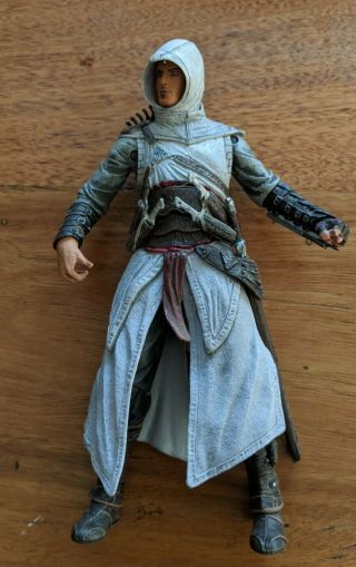 Assassins Creed Altair Figure Neca With Daggers,  Sword And Wrist Blade