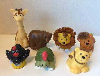 7 Fisher Price Little People Animals (3 Zoo Talkers)