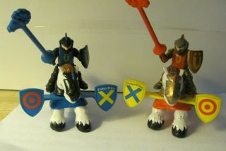 1994 Great Adventures Castle - 2 Jousting Knights And Horses - 1 Red And 1 Blue