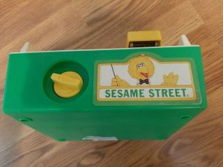 Vintage 1984 Fisher Price Sesame Street Record Player Music Box with 4 Records 2