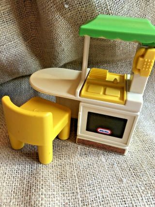 Little Tikes Dollhouse Kitchen Center With Chair Vintage Phone,  Stove,  Oven,  Sink