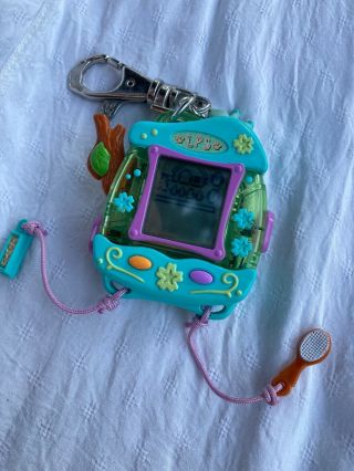 Little Pet Shop 2005 Virtual Electronic Pet Keychain Tamagotchi Game