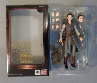 S.  H.  Figuarts Star Wars: The Last Jedi Rey Bandai Official