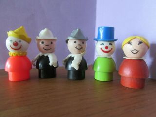 5 Vintage Fisher Price Little People/2 Firefighters,  2 Clowns,  (wooden) Old Lady