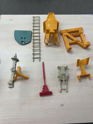 Vintage 1981 Motu Castle Grayskull Weapons Rack,  Accessories,  Ladder